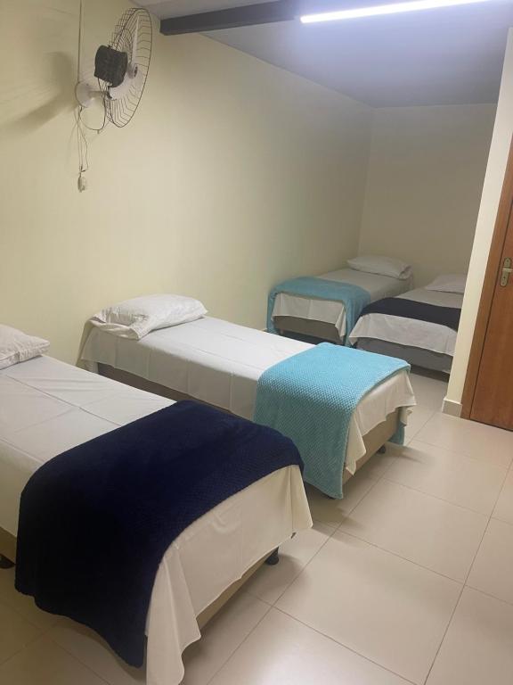 Hospedagem segura com recepção 24h